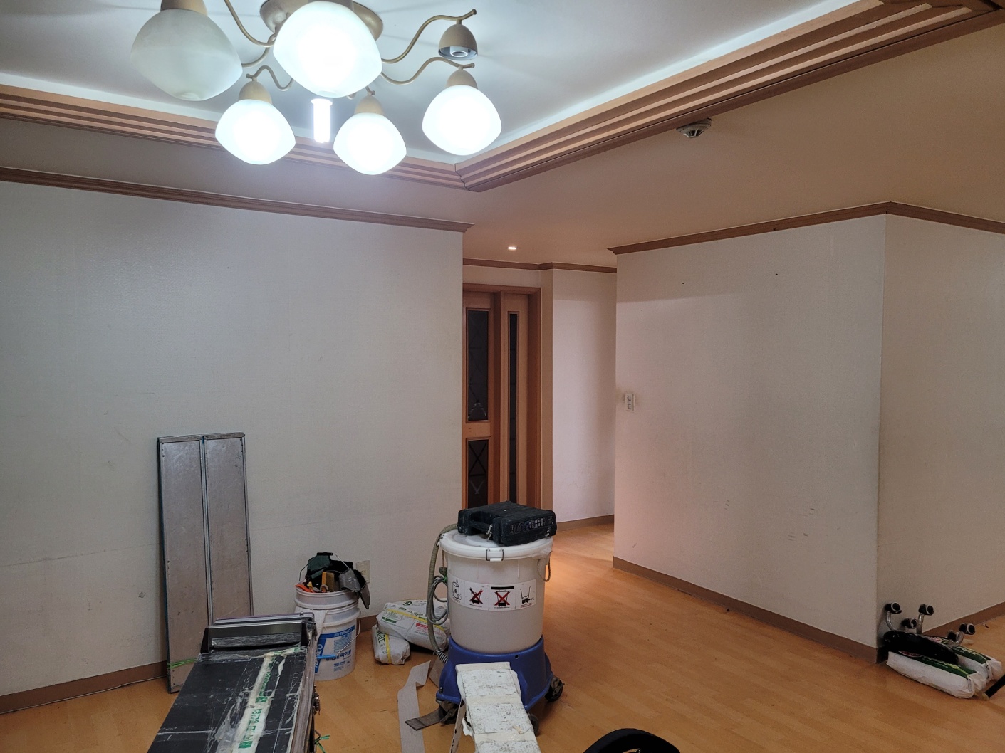 235149625_FJj34XD1_5a317a2545a82fffce0ef7f4cd354ada1a069fe6.jpg 이미지크게보기